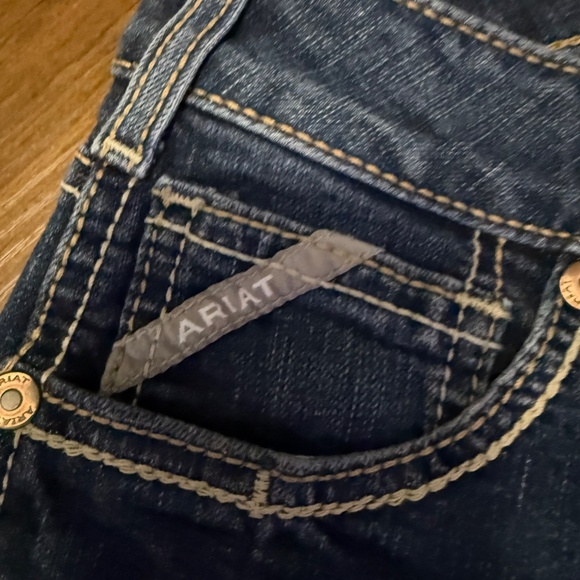 Ariats - Picture 6 of 6